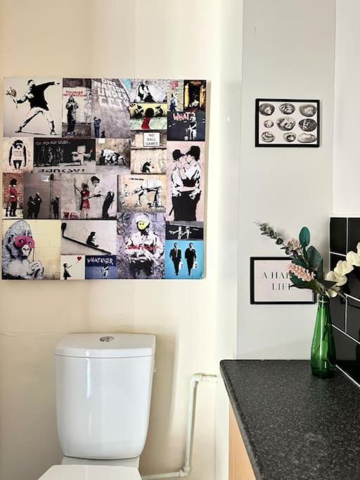 6 Guests House Old Trafford,Media City,City Centre, Free Parking แมนเชสเตอร์ ภายนอก รูปภาพ